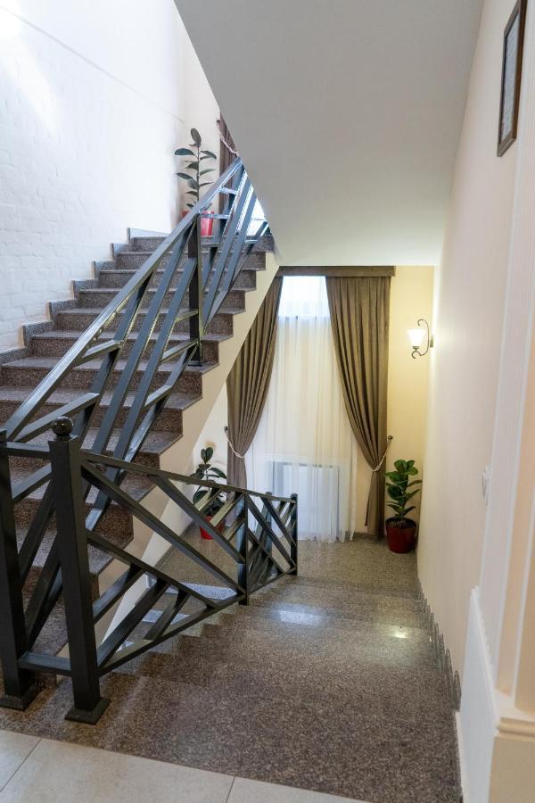 Nest Inn Tașkent Exterior foto