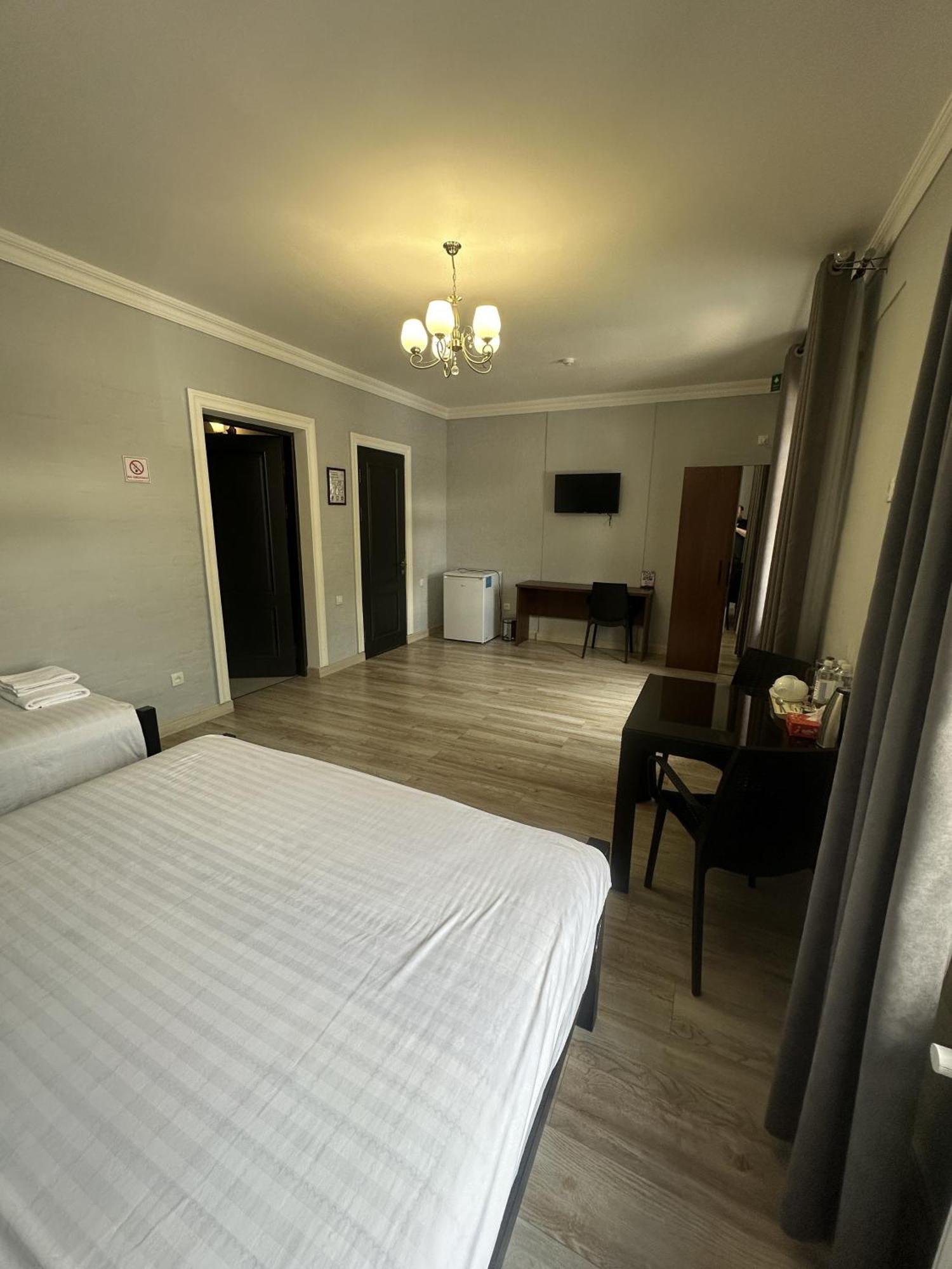 Nest Inn Tașkent Exterior foto